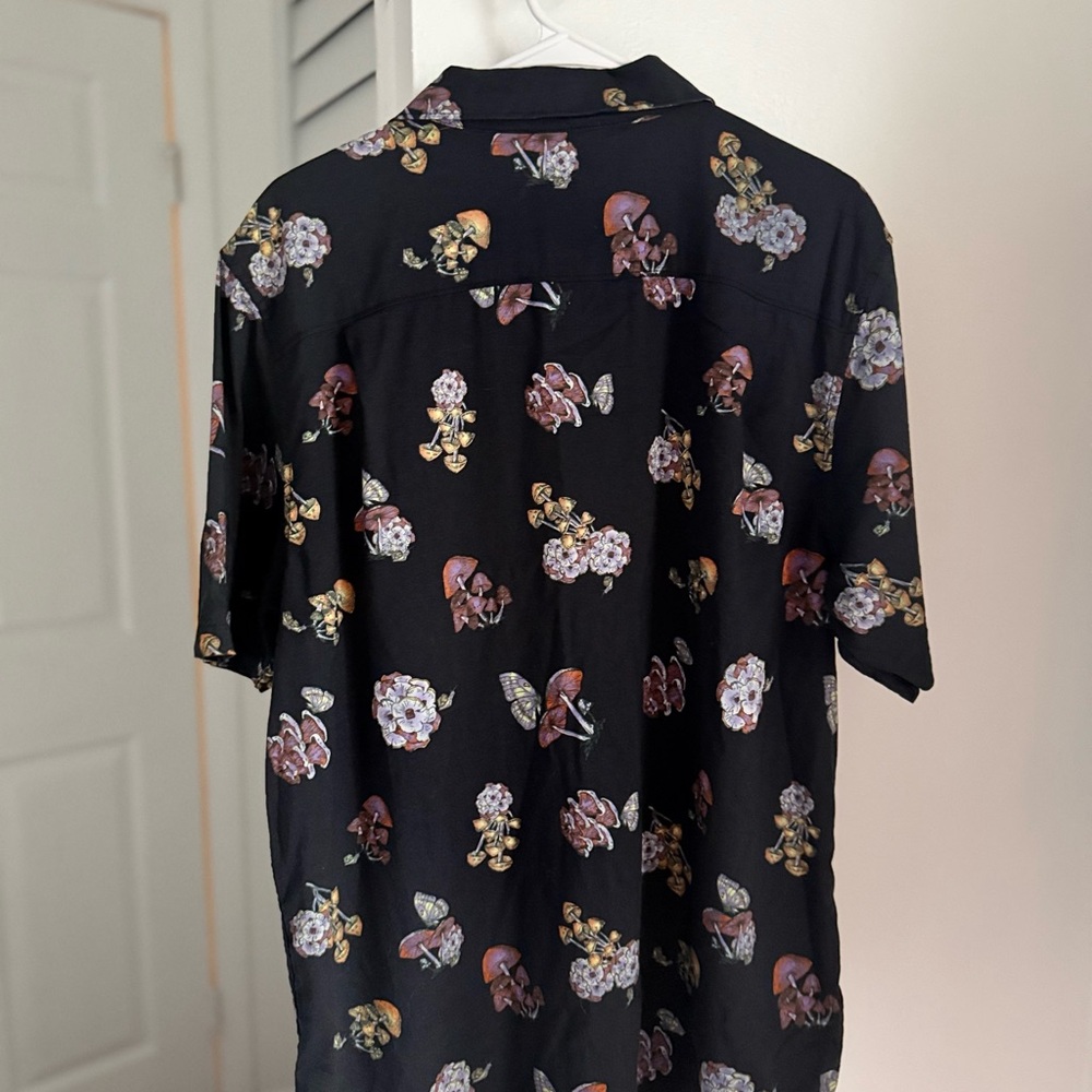 Vans Black Floral Men's Button Down Shirt Size L - Picture 4 of 9